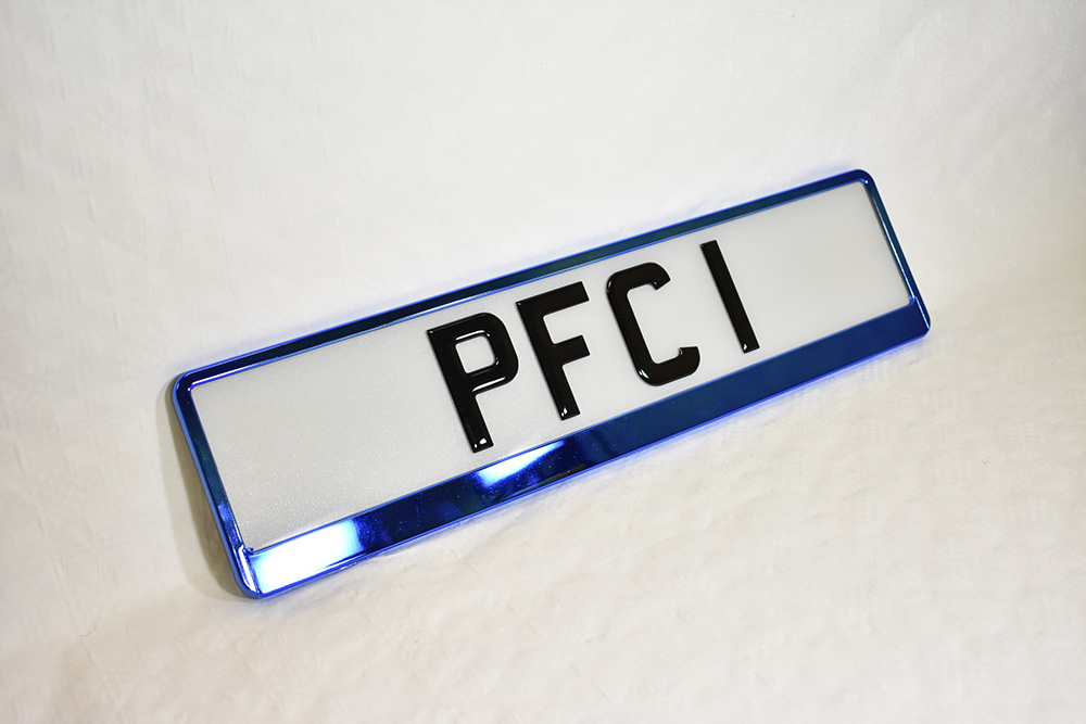 676 Black License Plate Frame CLASS-OF-2017 Auto Accessory